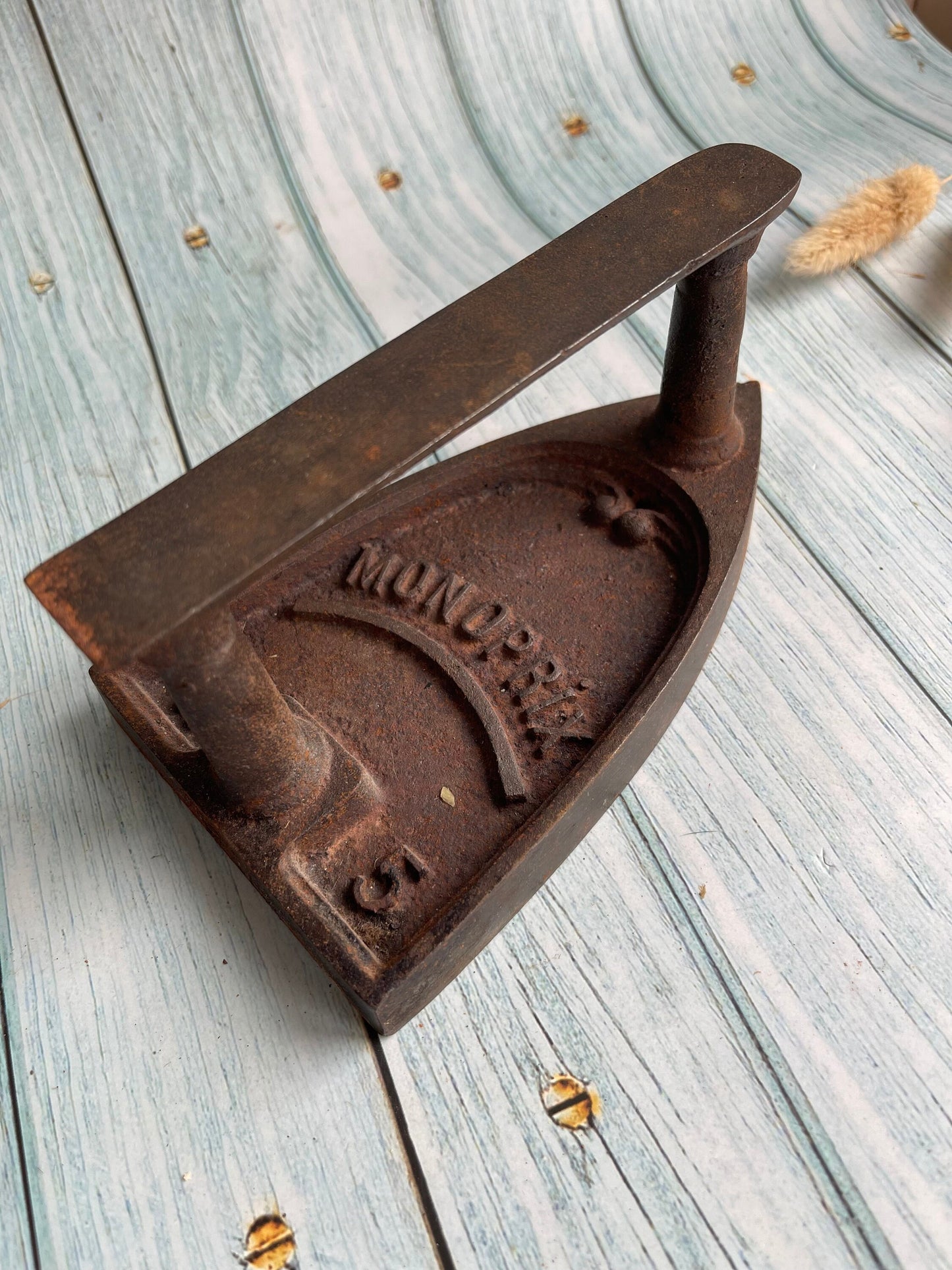 Antique French Monoprix No 5 Cast Iron Flat Iron