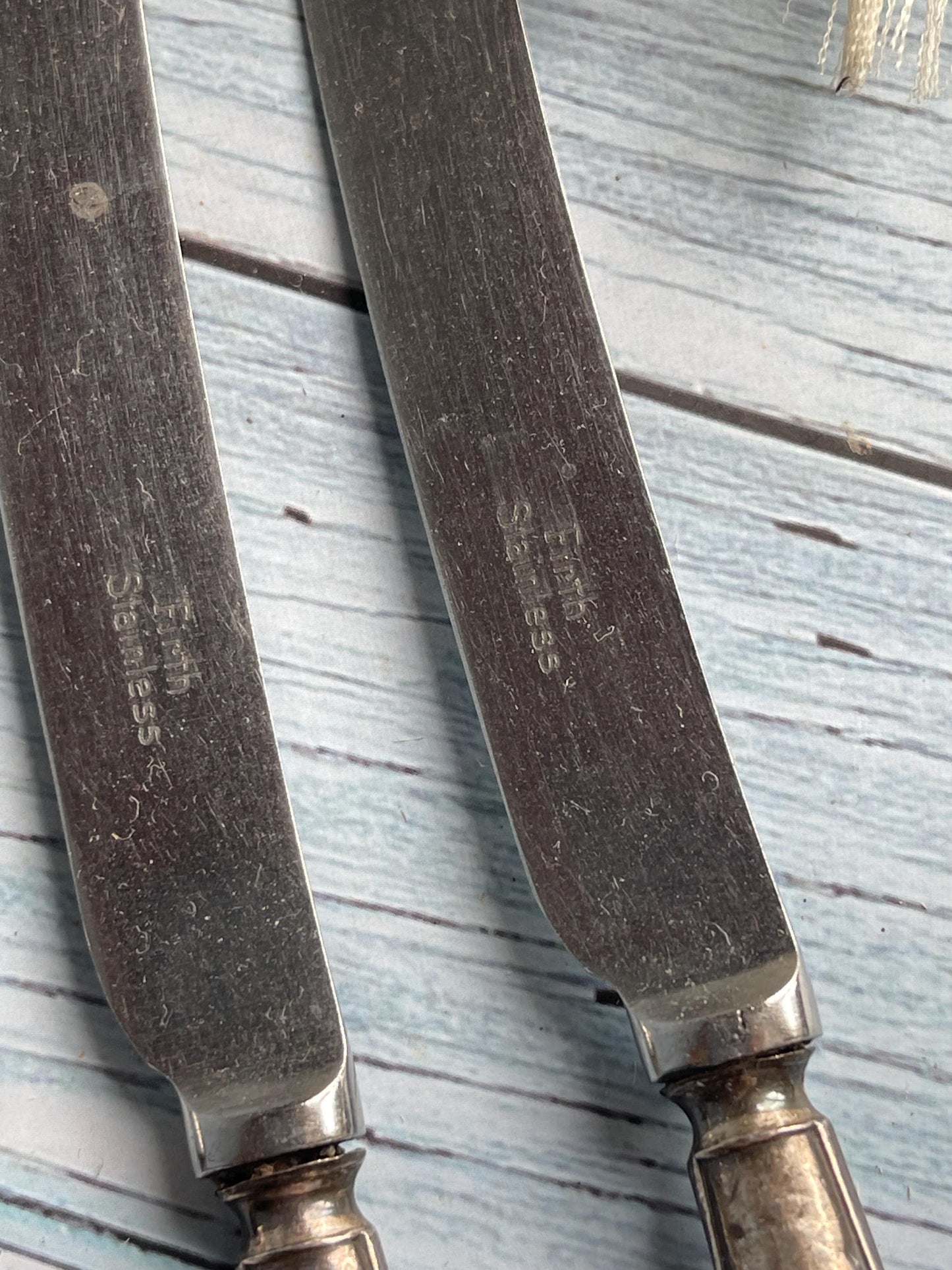 Set of Five Antique 1924 William Yates Silver Handle Firth Stainless Blade Butter Knives