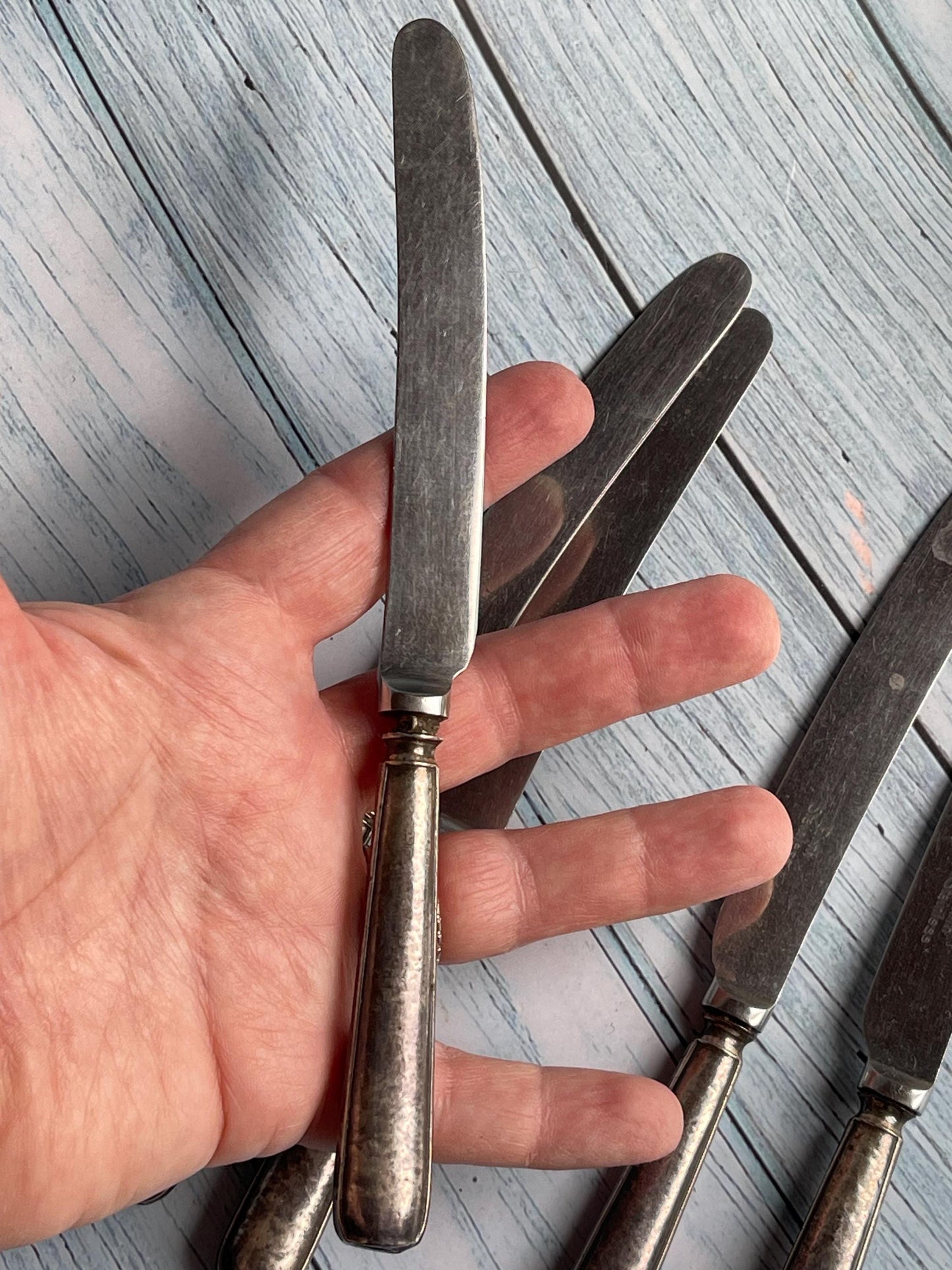 Set of Five Antique 1924 William Yates Silver Handle Firth Stainless Blade Butter Knives