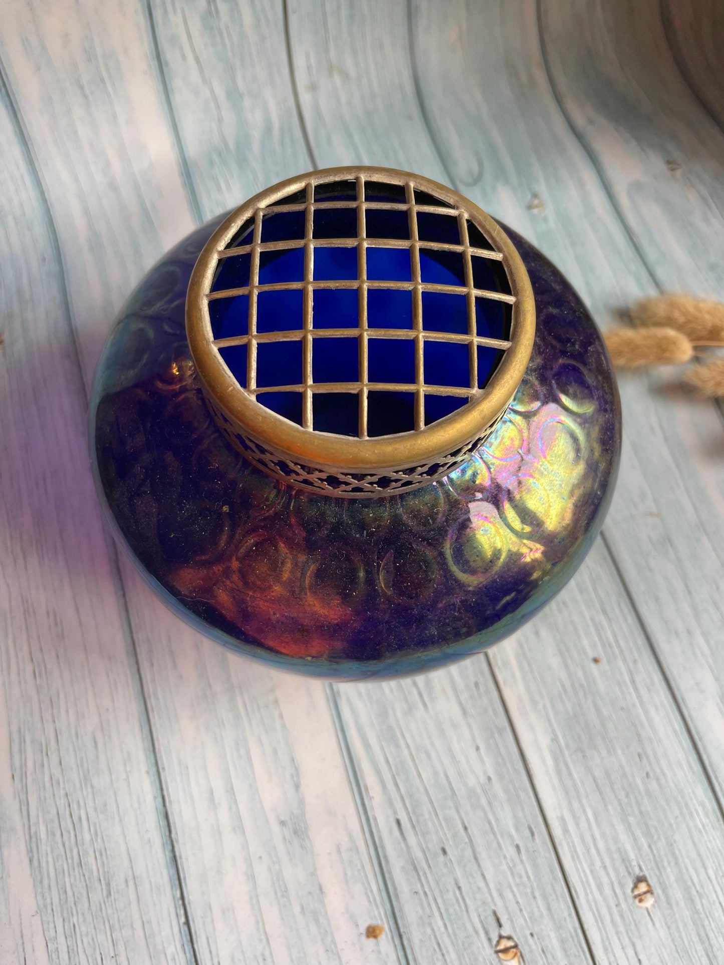 Beautiful Blue Lustre Glass Posy Rose Bowl with Ornate Silver Plated Metal Grill Lid