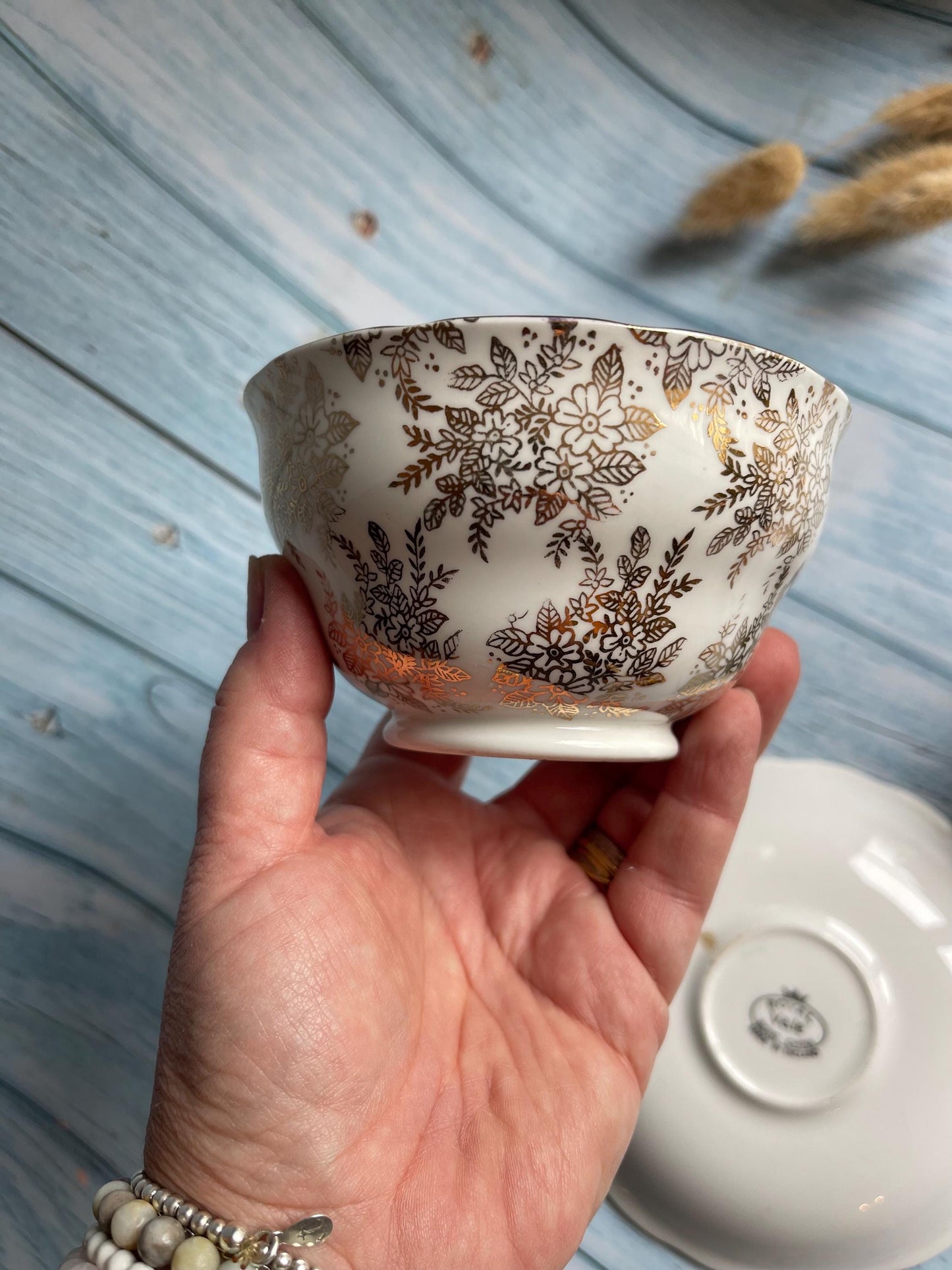 Royal Vale Tea Cup, Saucer & Sugar Bowl – Pale Green, White/Gold Chintz (Pattern 7392) 1940s Vintage Bone China