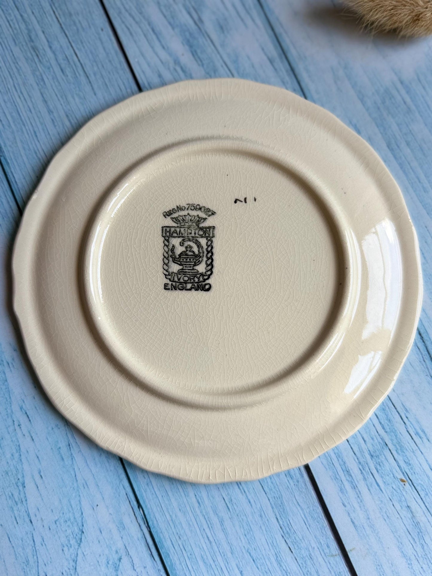 Vintage Swinnertons Staffordshire Plate: Coaching Days Pot Stand (1930)