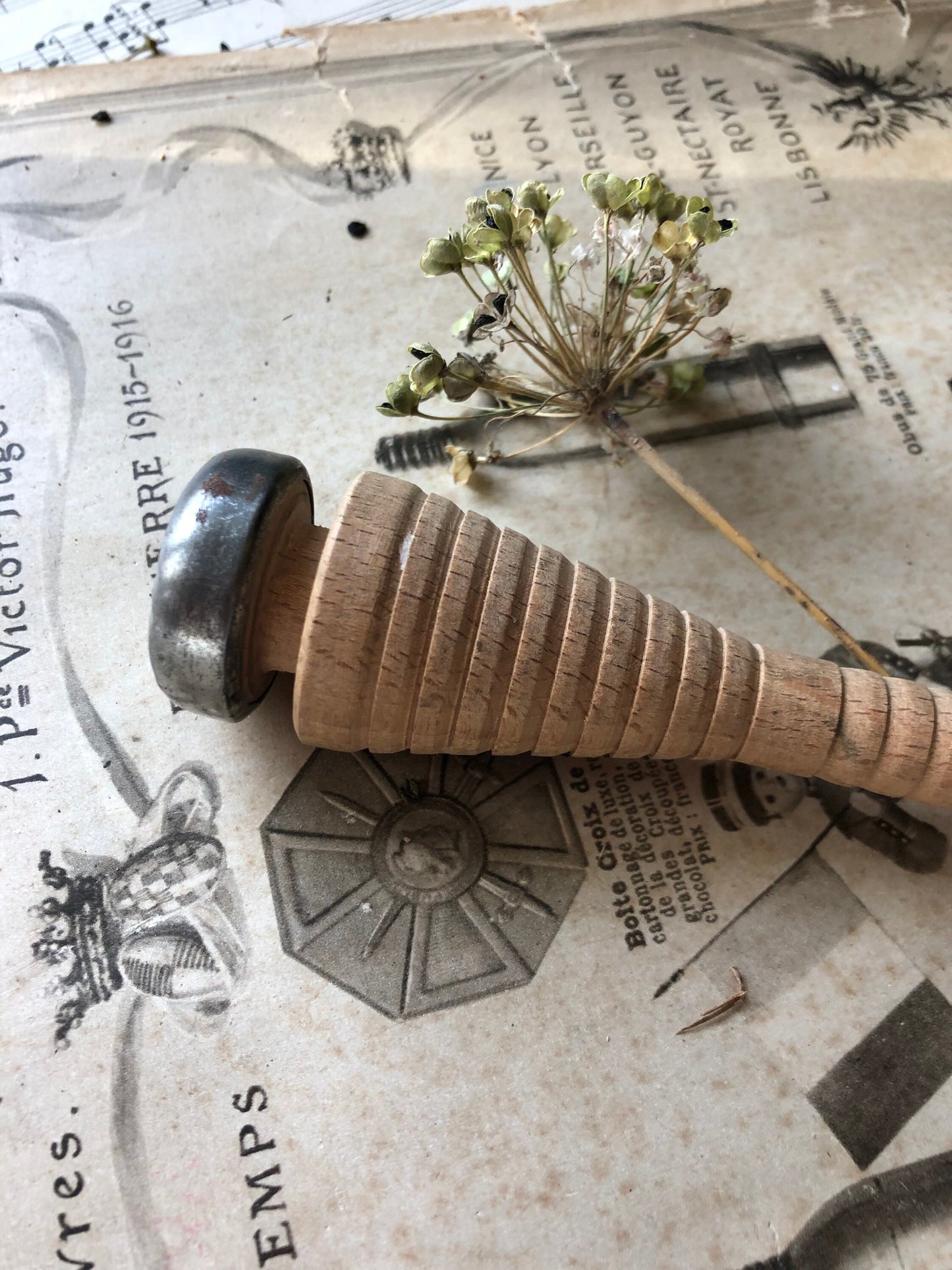Vintage Industrial Wooden Mill Spool / Antique Bobbin / Weaving Spool / Rustic Spool