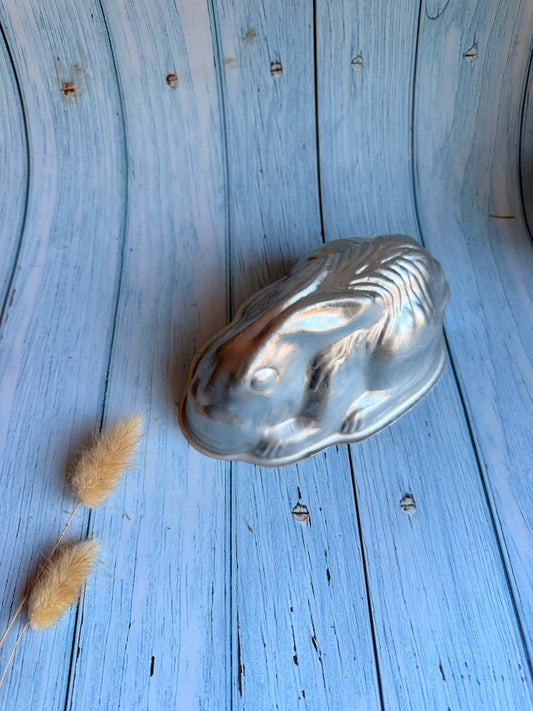 Vintage Aluminium Rabbit Bunny Jelly Mould