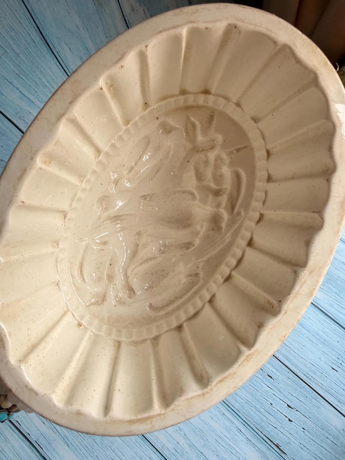 Victorian Copeland Creamware Jelly Mould or Mold with Exotic Bird Design