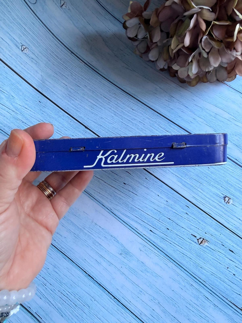 Vintage French Kalmine Tablet Chemist Tin / Blue and White Advertising