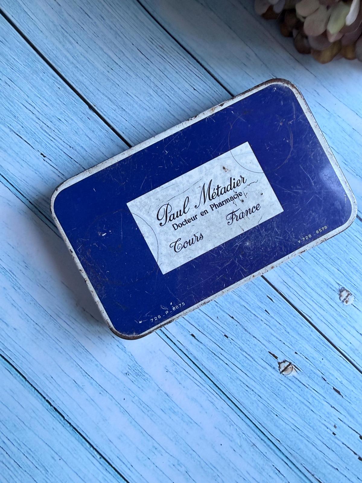 Vintage French Kalmine Tablet Chemist Tin / Blue and White Advertising