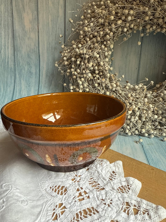 Studio Pottery Slip Glaze Mid Century Bowl / Retro Style Dish