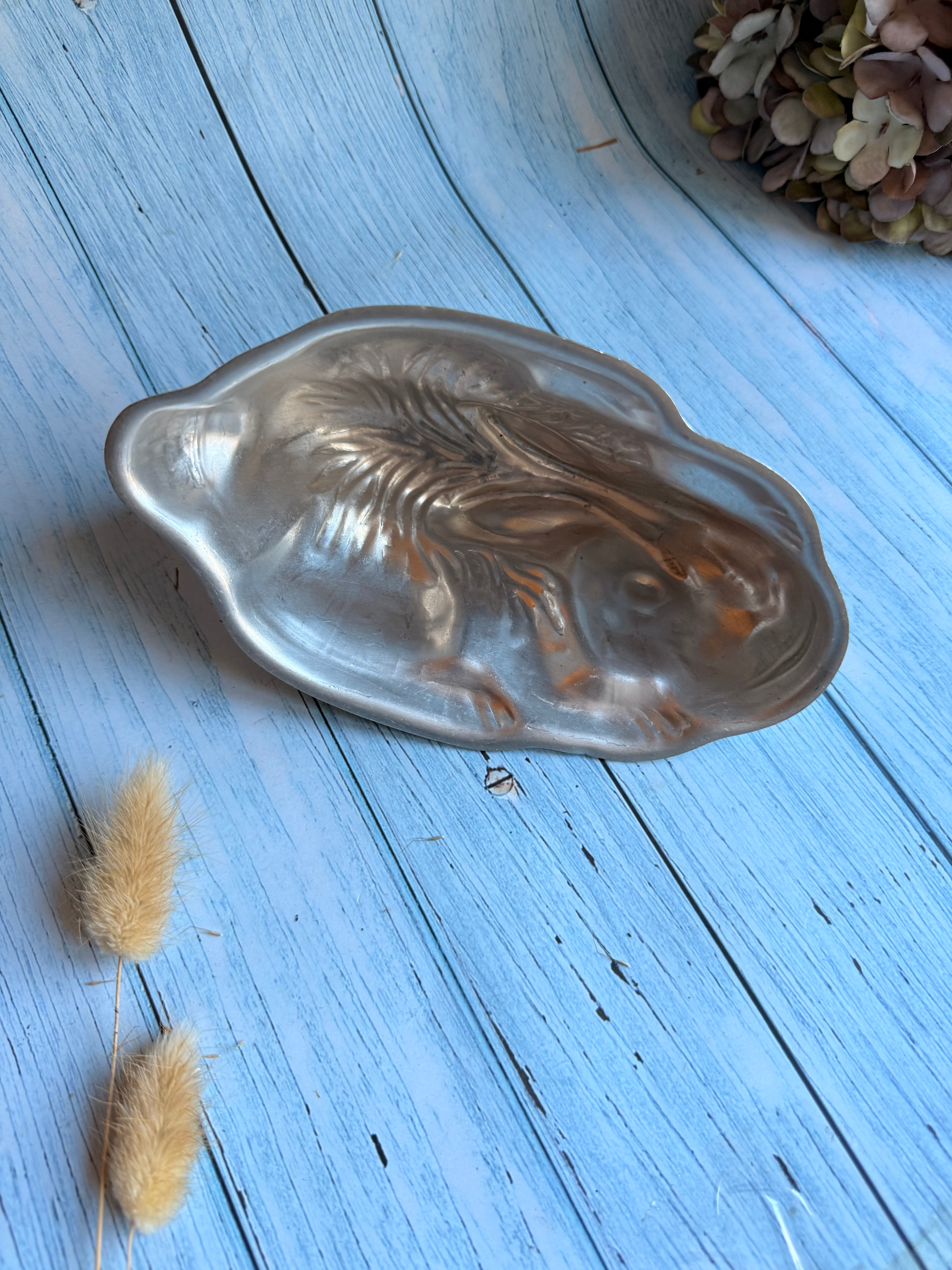 Vintage Aluminium Rabbit Bunny Jelly Mould