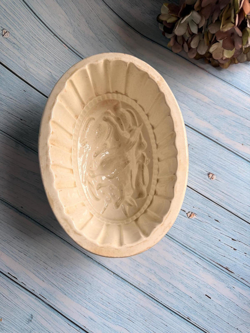 Victorian Copeland Creamware Jelly Mould or Mold with Exotic Bird Design