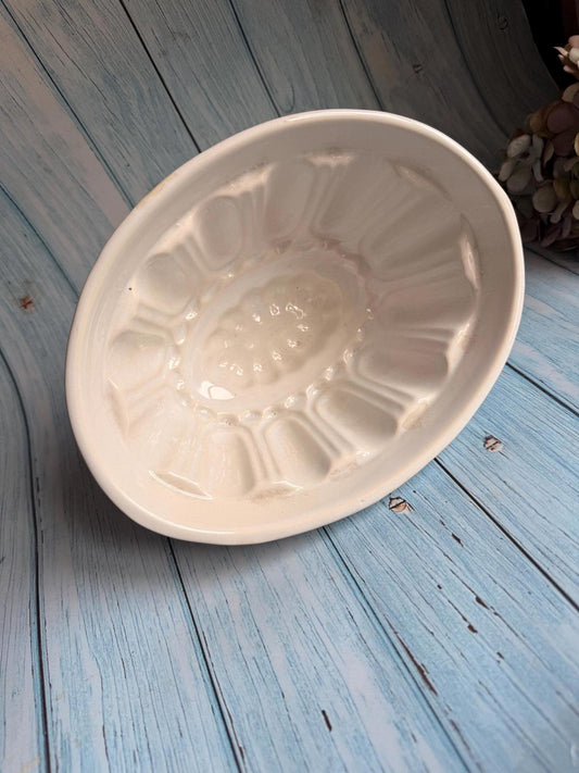 Vintage 1960s/1970s White Ironstone T G Green Jelly Mould / Jello Mold