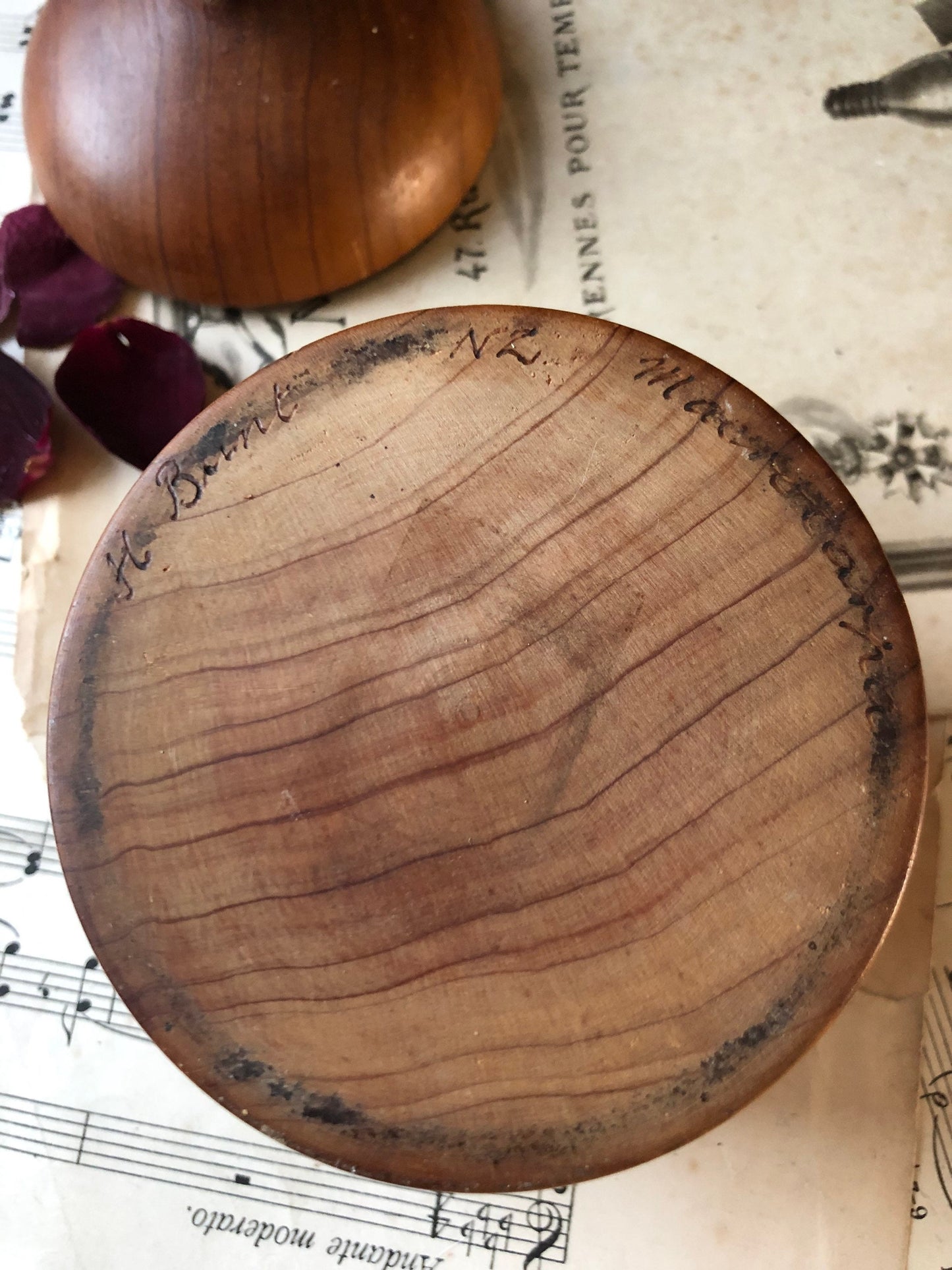 Macrocarpa Wood Lidded Pot made by H Bunt in New Zealand