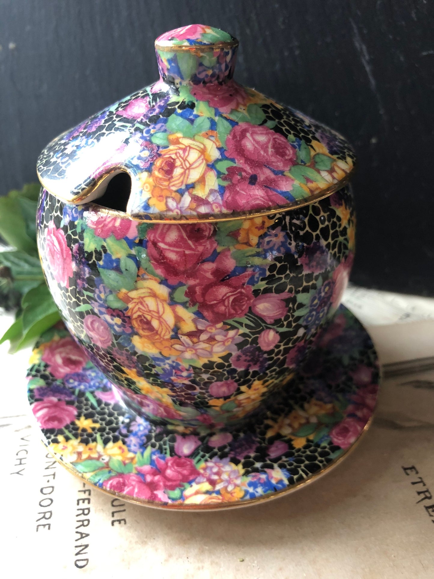 Grimwades Royal Winton 'Hazel' Chintz Preserve Pot with Lid and Attached Saucer c1935