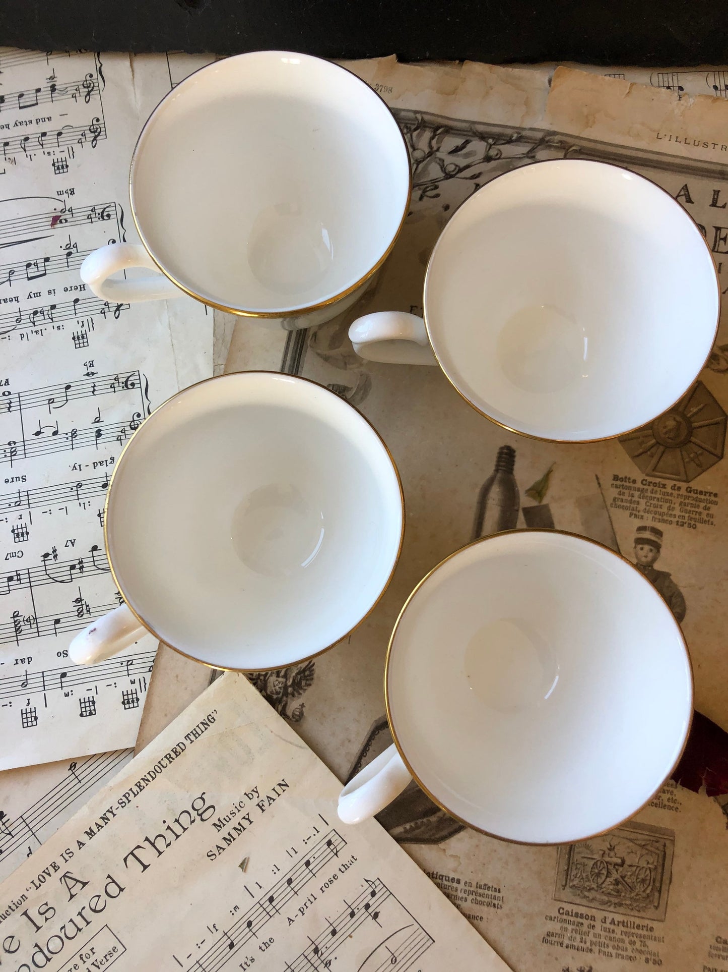 Vintage China Set of Four Tea Cups by Royal Grafton / Fine Bone China / Knightsbridge / Made in England