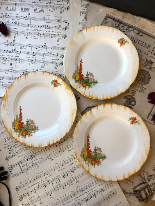 Pair of Art Deco Side Plates / Cake Plates / Dessert Plates