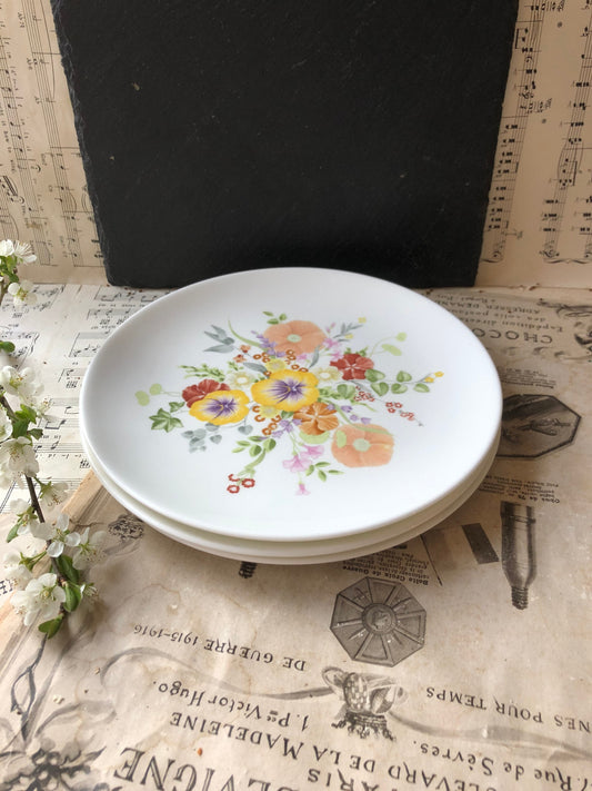 Wedgwood Summer Bouquet Dessert or Salad Plate / Bone China / Made in England / Set of Three