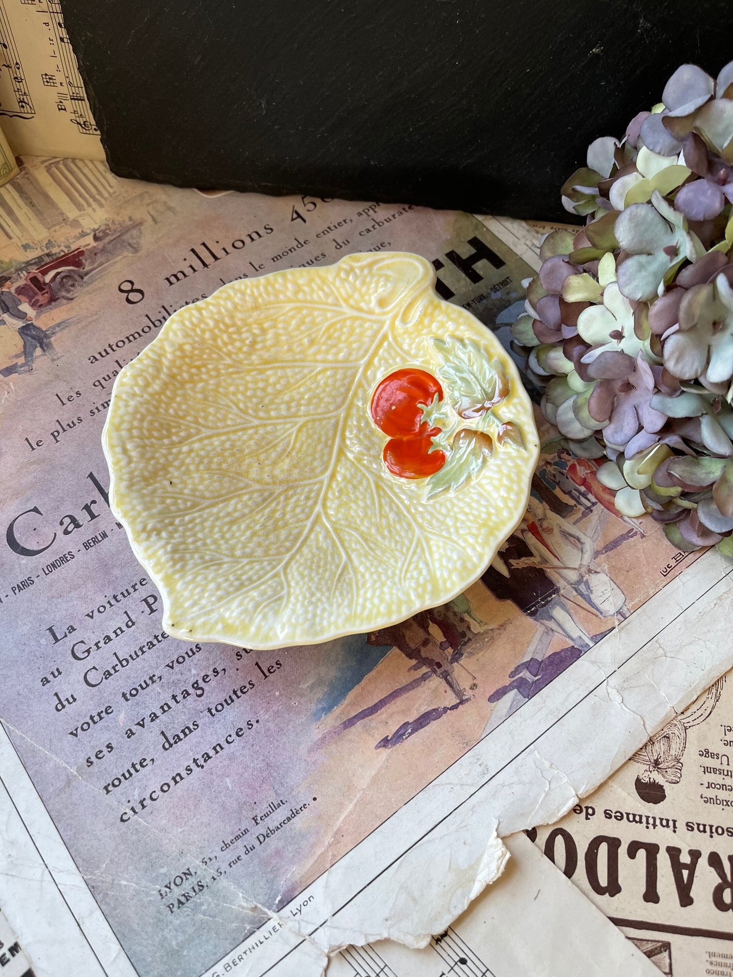 Devon Ware Fielding's Lettuce Leaf Dish in a Primrose Yellow Glaze with Leaf and Tomato Detail / Hand Painted / Art Deco / Rare