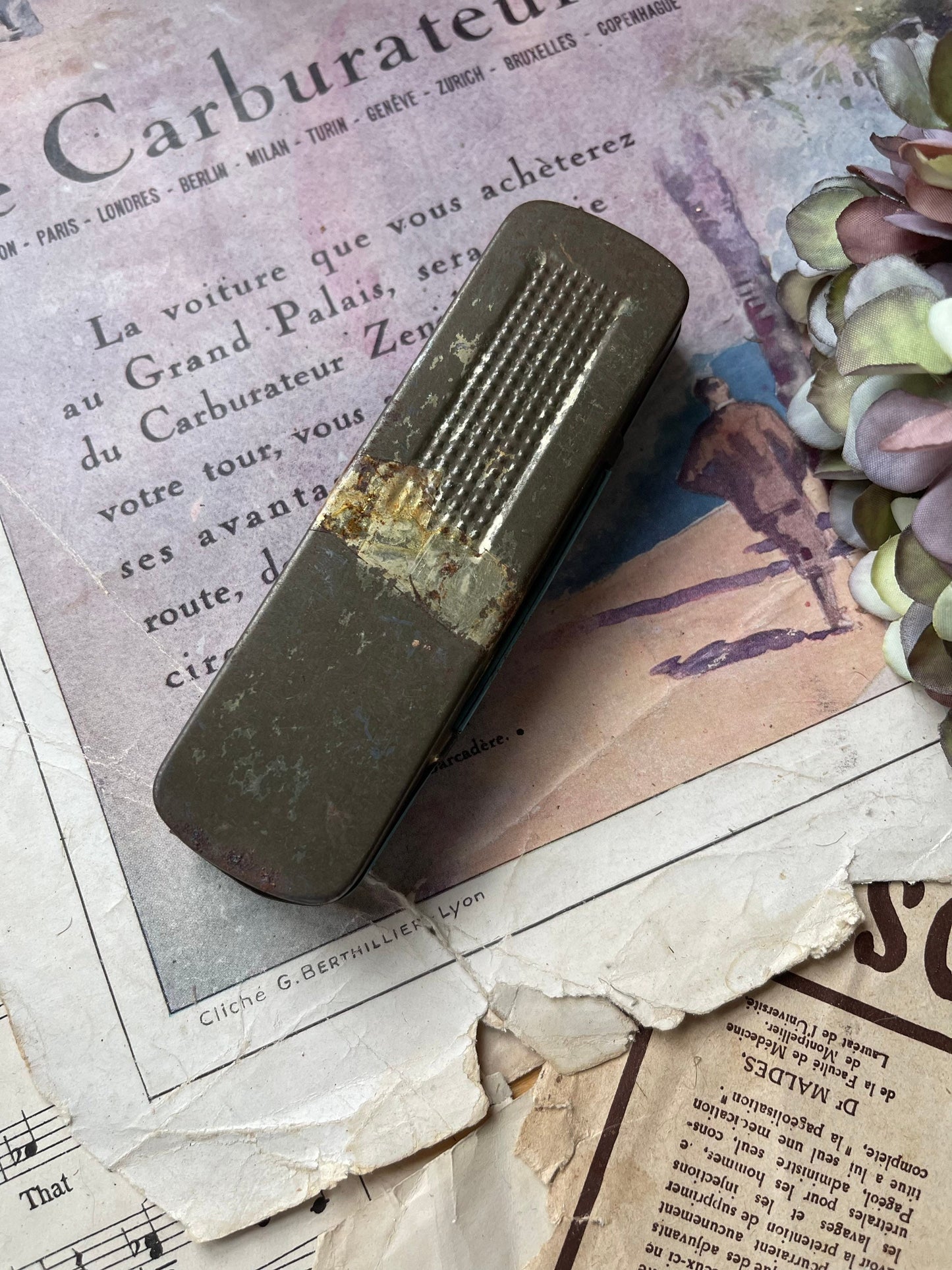 Vintage Cycle Repair Tin with Some Contents / Bicycle Puncture Kit / Weld Tite Self Vulcanising / British Made