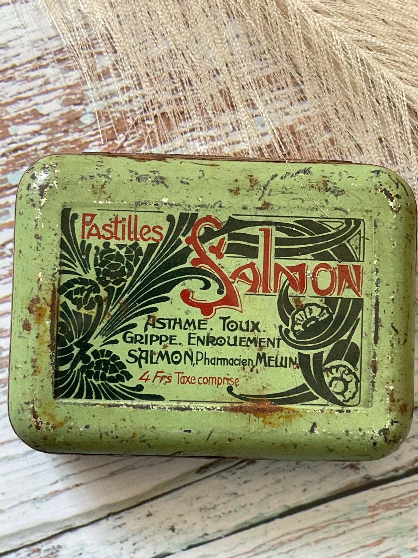 Antique French Tin / Salmon Pastilles / Art Nouveau / Medicine Box / Decorative Antique Green Tin