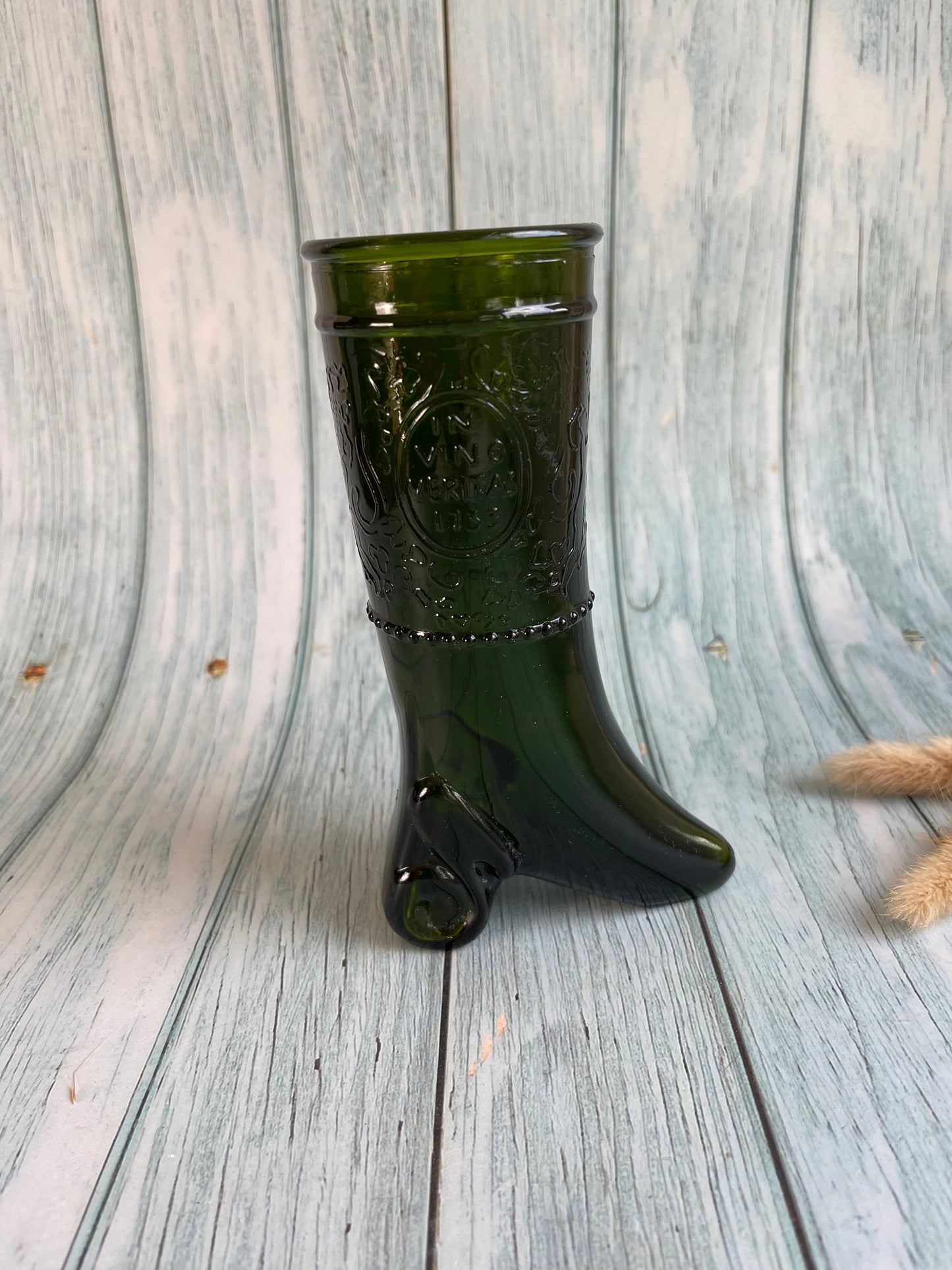 Green Glass Boot 1733 “In Vino Veritas” Stirrup Cup 1960s / 1970s Wine or Schnapps Glass