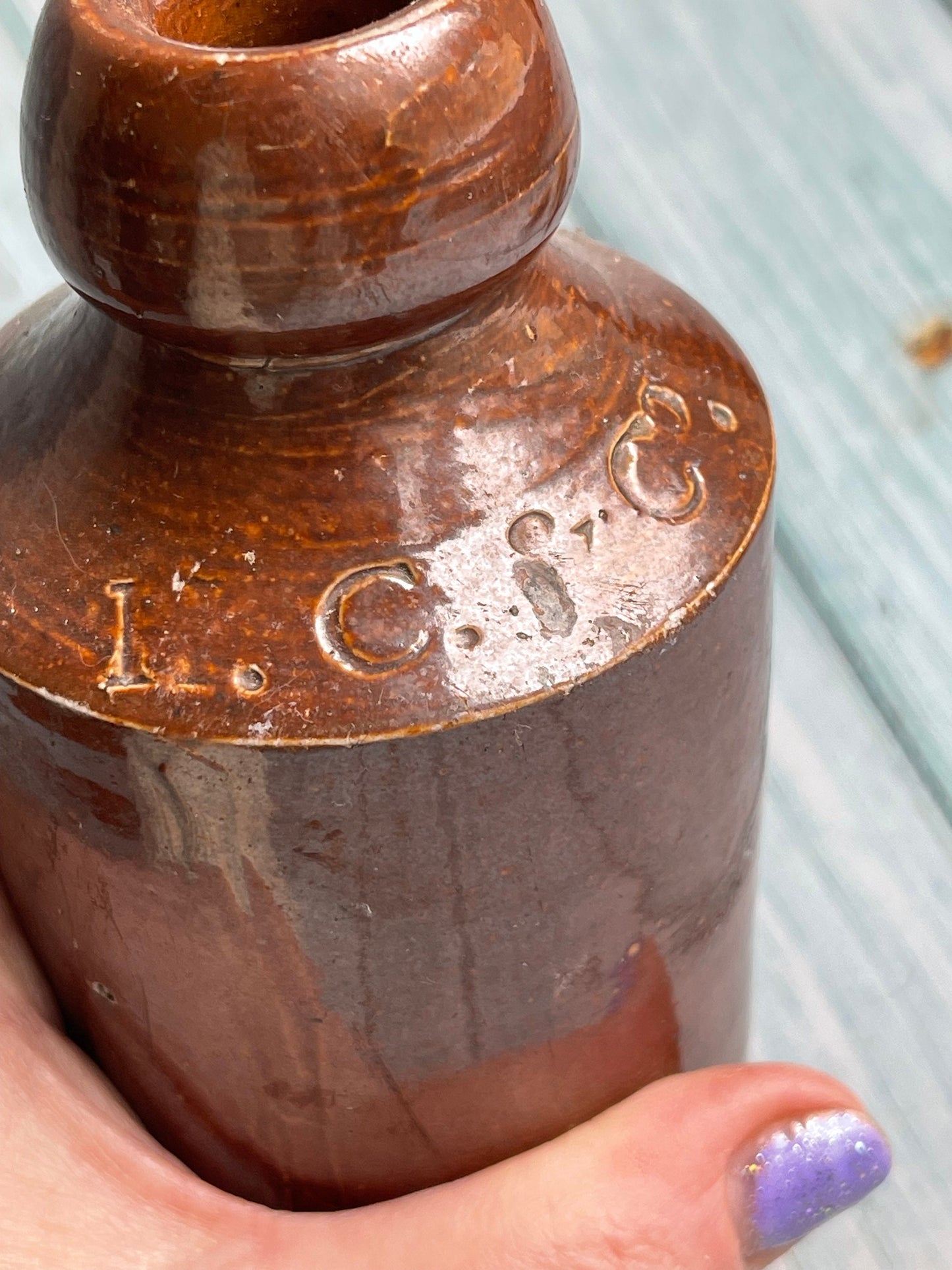 Antique Hills Chapman Ginger Beer Bottle, London SE, made by Bourne Denby