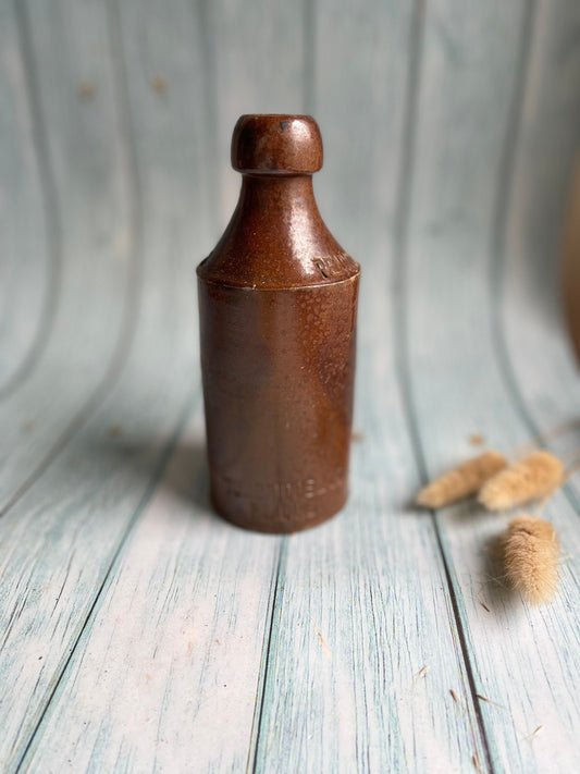 Antique Lovatt and Lovatt Tunbridge & Co Reading Stoneware Ginger Beer Bottle