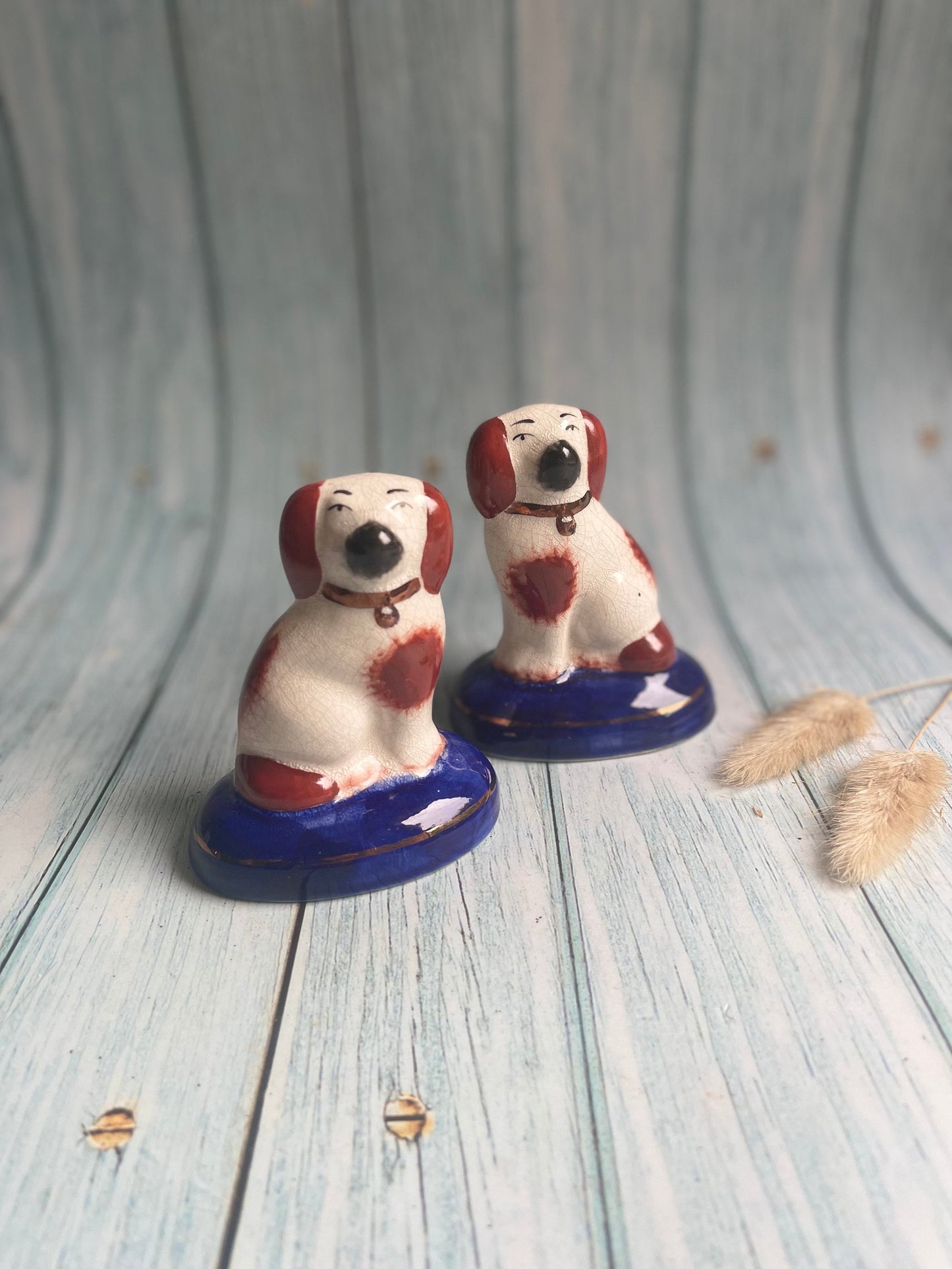 Pair of Small Staffordshire Dogs on Blue Cushion Bases / Staffordshire Ware / William Kent / English Spaniel Figurine