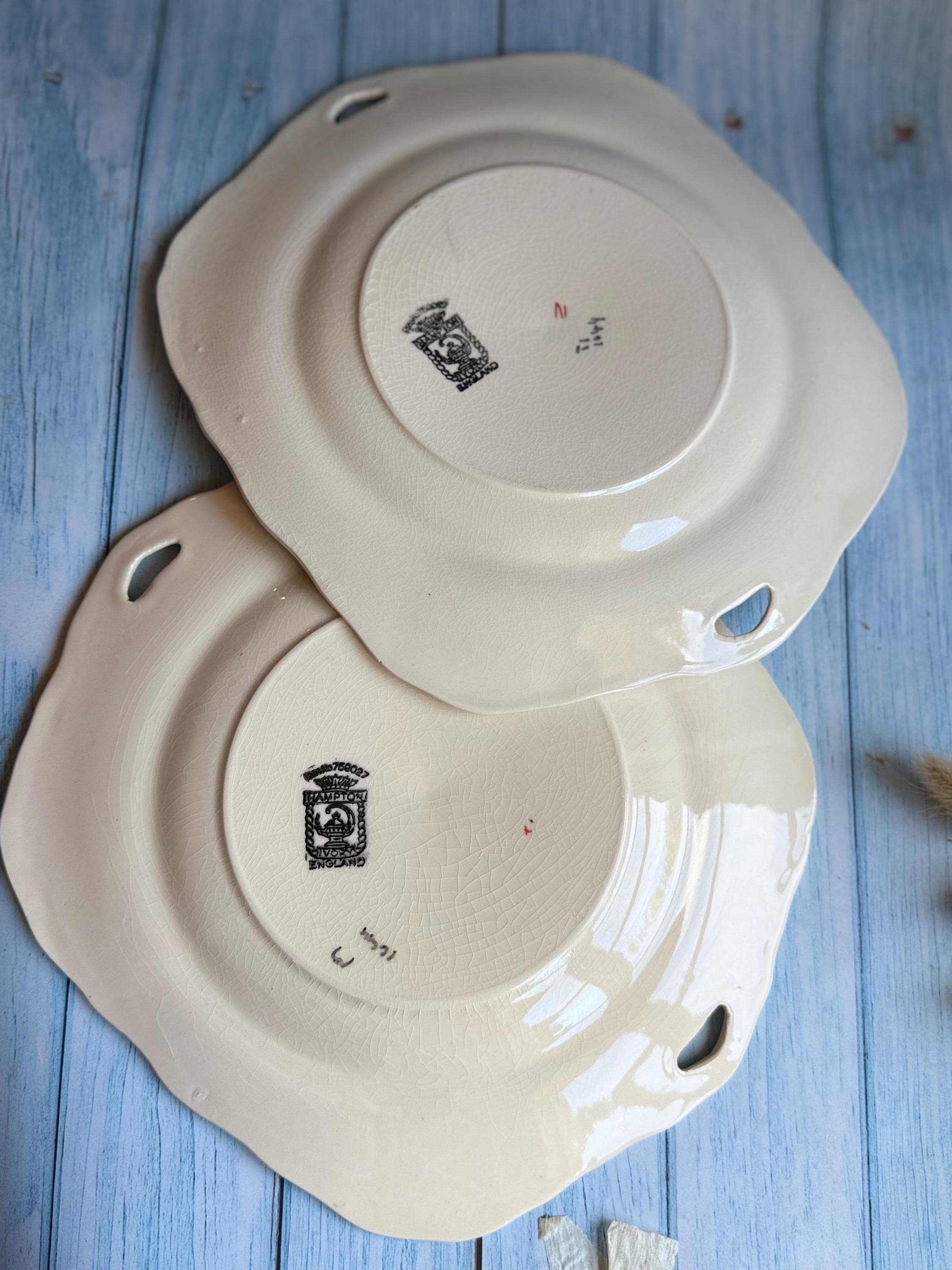 Vintage Swinnertons Cake Plates (Pair): English Coaching Days, 1930s