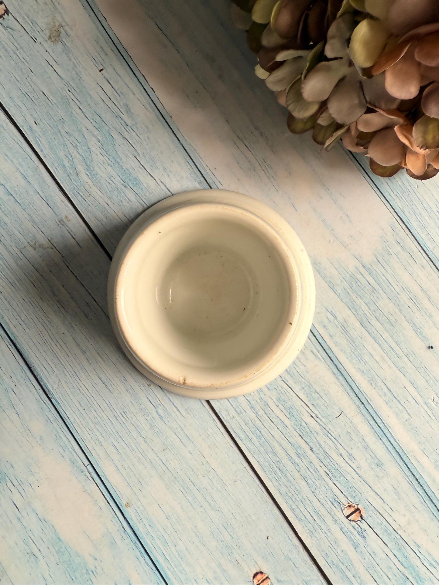 Antique French Bistro Pyrogene or Match Striker / Ribbed White Ironstone