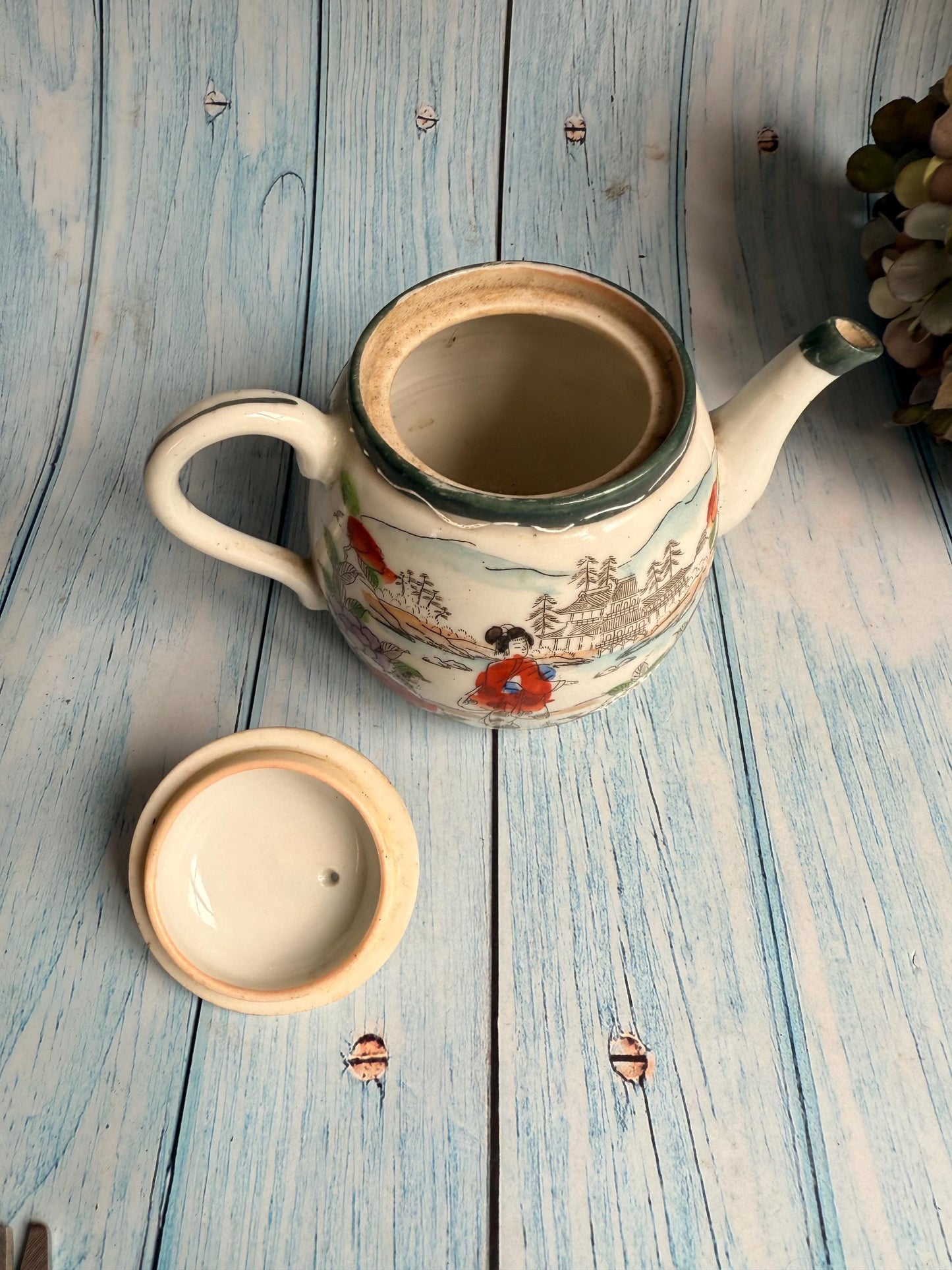 Antique Hand-Painted Japanese Kutani Porcelain Teapot