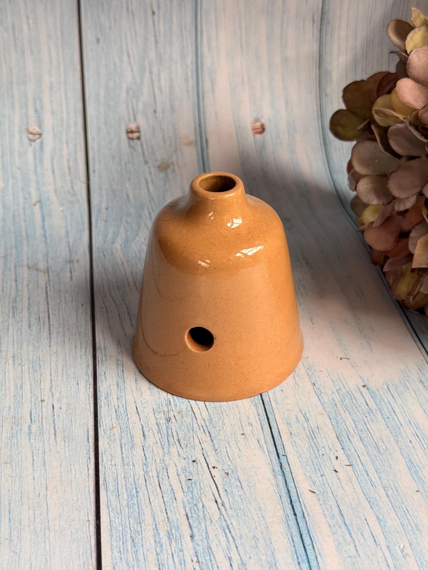 Vintage 1950s Stoneware Pie Funnel – Buff Coloured
