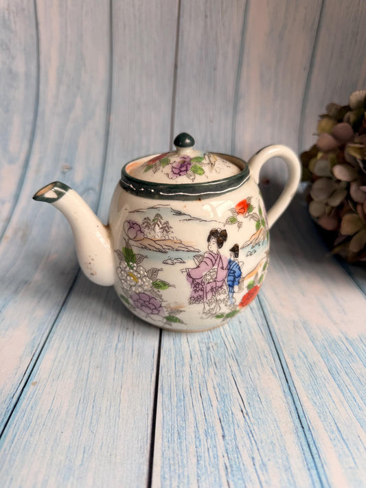 Antique Hand-Painted Japanese Kutani Porcelain Teapot