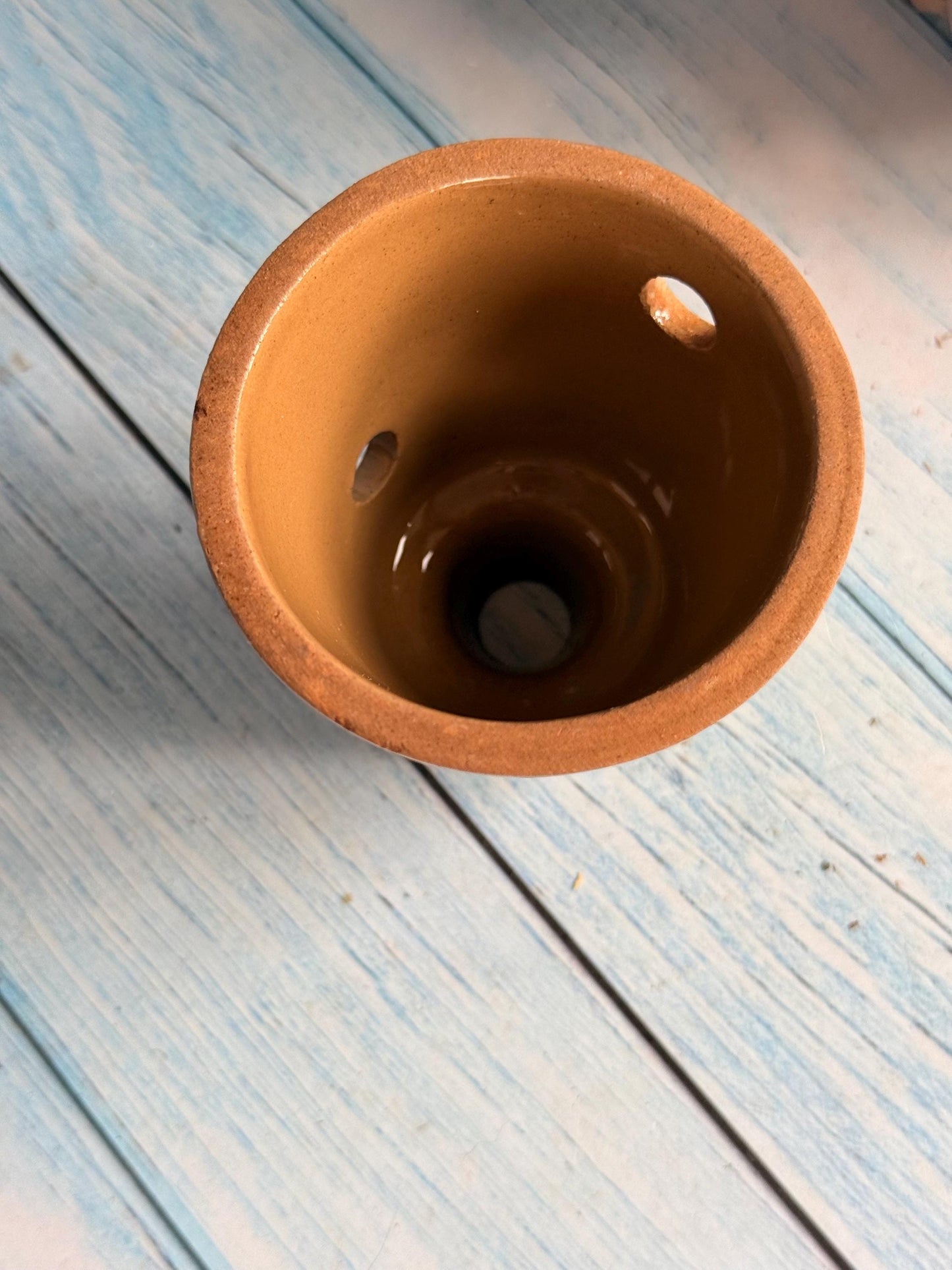 Vintage 1950s Stoneware Pie Funnel – Buff Coloured