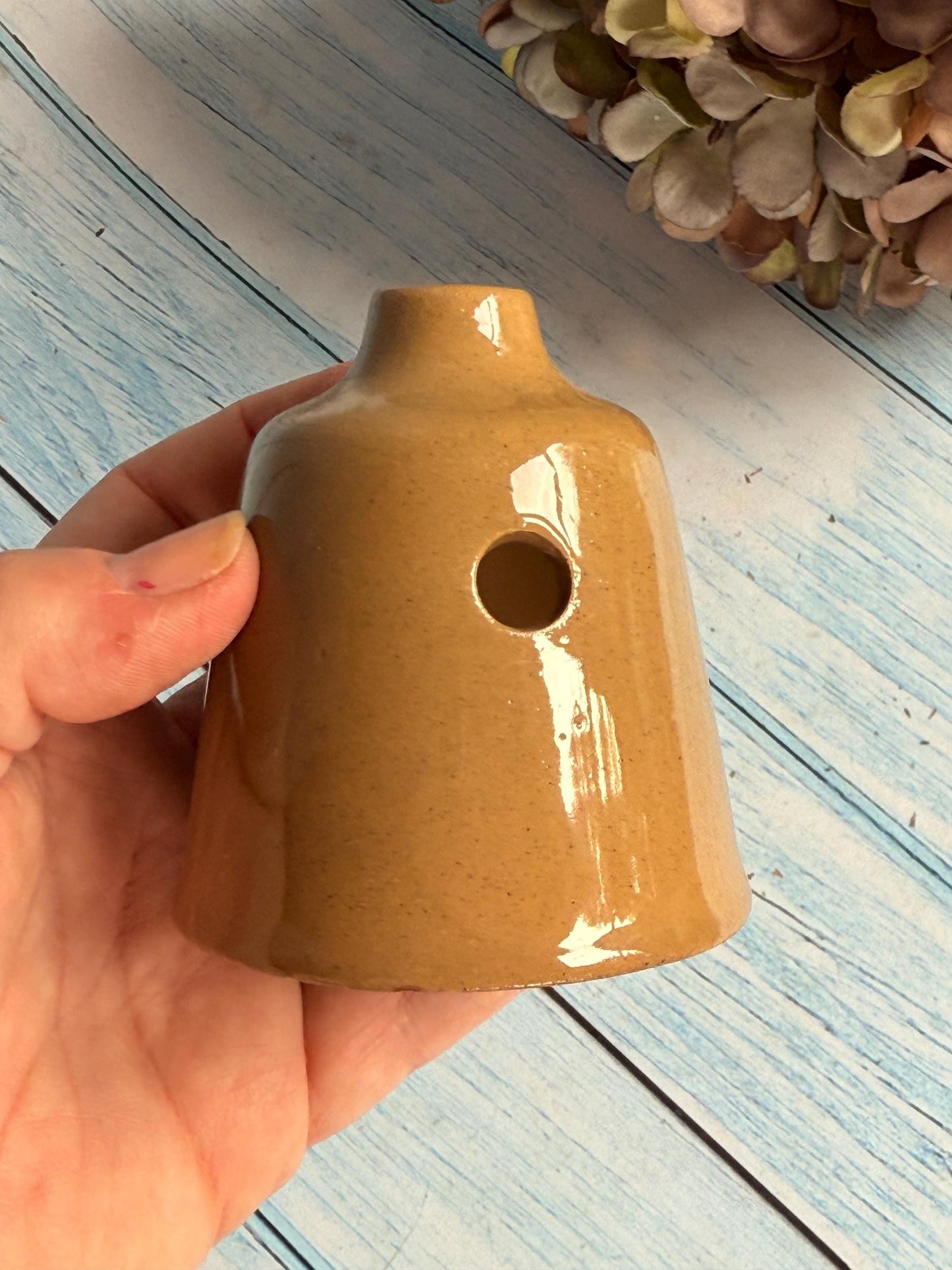 Vintage 1950s Stoneware Pie Funnel – Buff Coloured